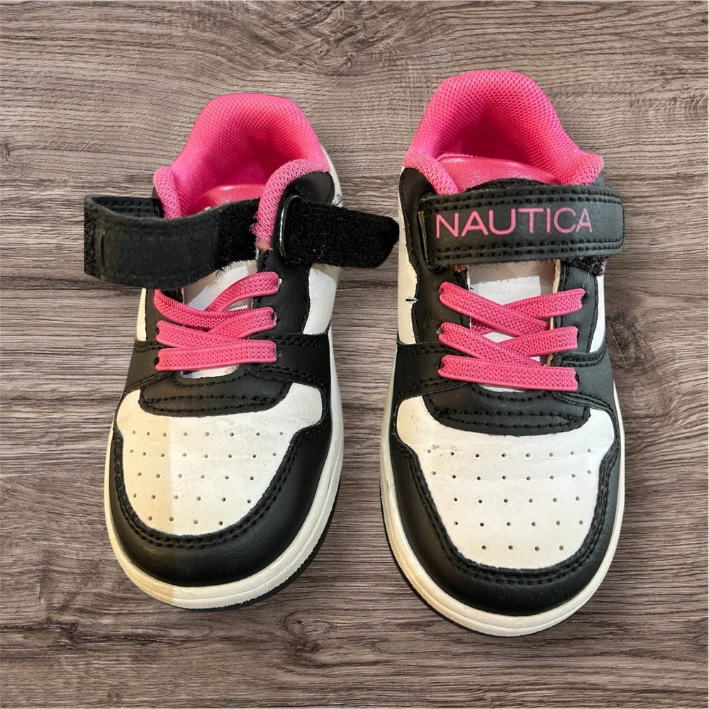 Nautica Black and Pink Sneakers